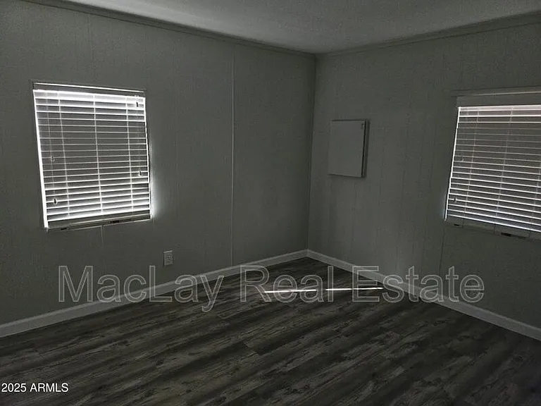 720 S 97th Pl — Photo 7