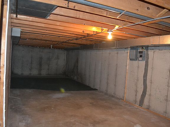 5th image of 4828 Clearsky Dr