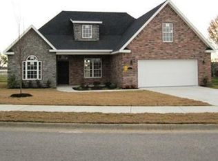 705 SW Wallstone Rd, Bentonville, AR 72712