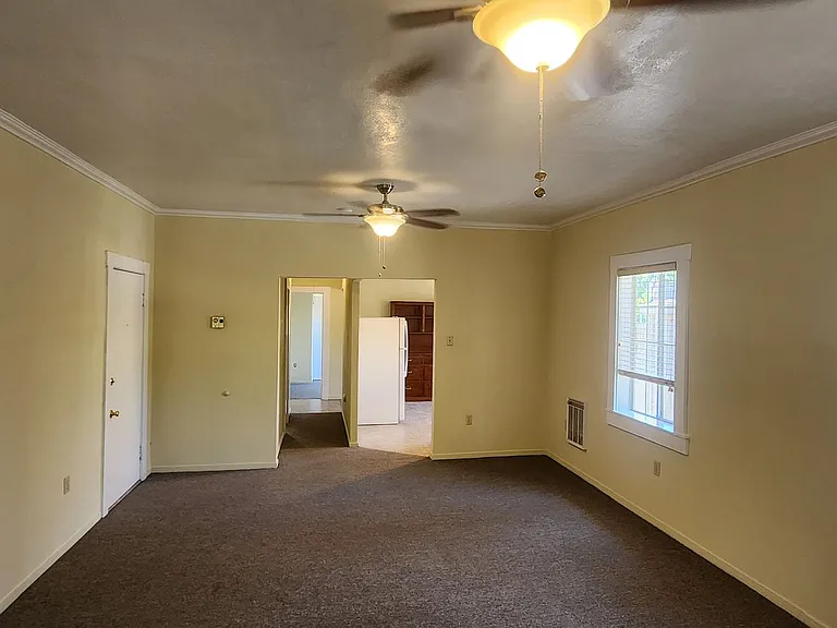 1433 Court St #1-4 — Photo 3