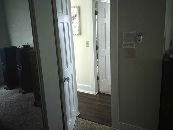 4th image of 6499 Stonegate Dr