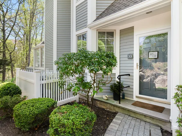 33 Hale Lane #33, Darien, CT 06820