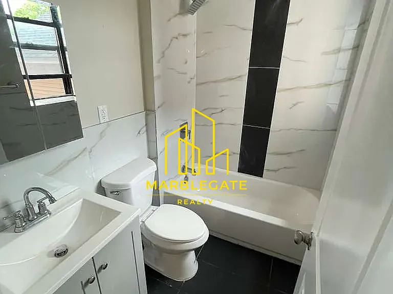 383-385 Avon Ave #22L — Photo 8
