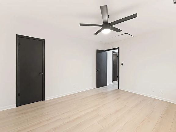 5th image of 1487 Springwood Dr SE #B