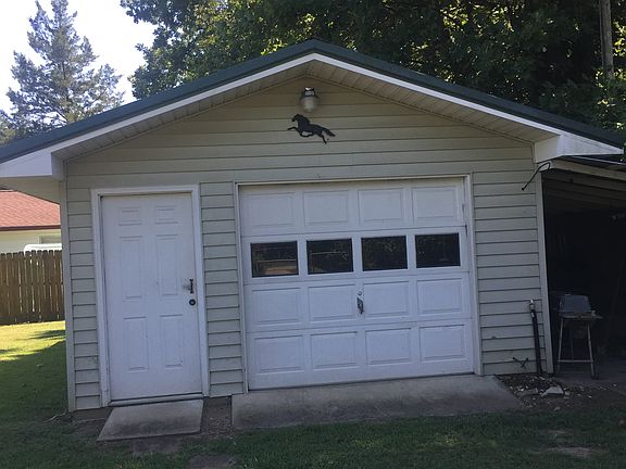 Work Shop inside fenced yard