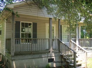 401 McLaughlin St, Maxton, NC 28364