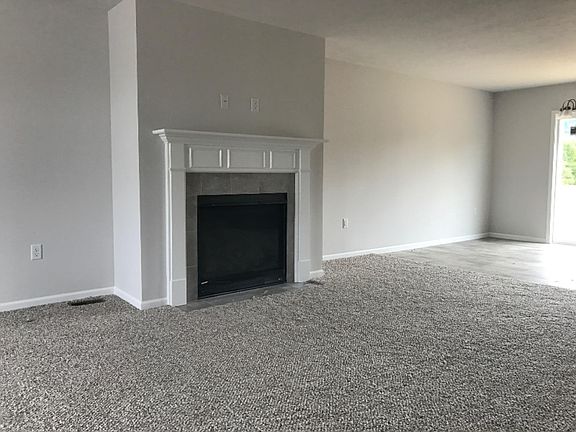 5th image of 13808 E Harmony Ct NE