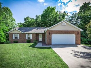 922 Southwind Ct, Collinsville, IL