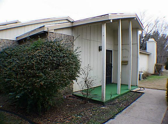 3rd image of 8703 N Normandale St