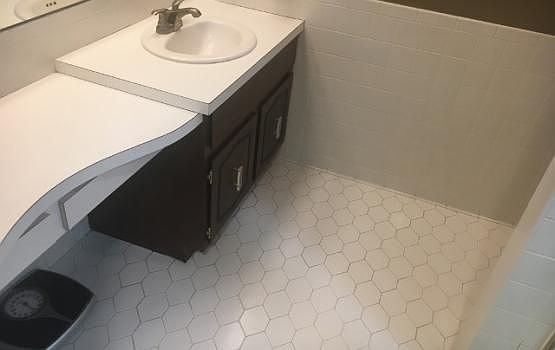5th image of 42160 Woodward Ave Unit 82