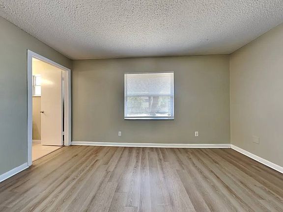 2nd image of 2507 Crowder Ln