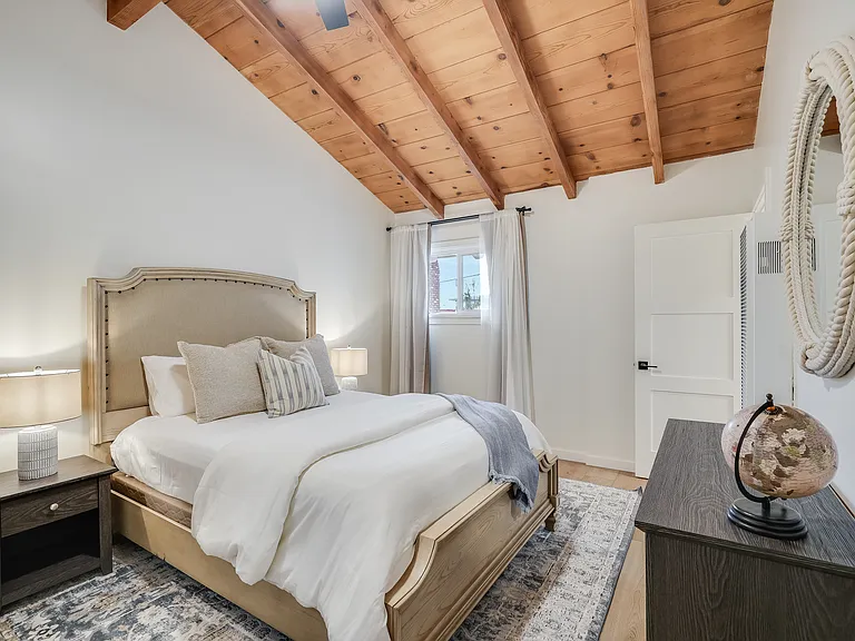 325 W Avenida Palizada — Photo 18