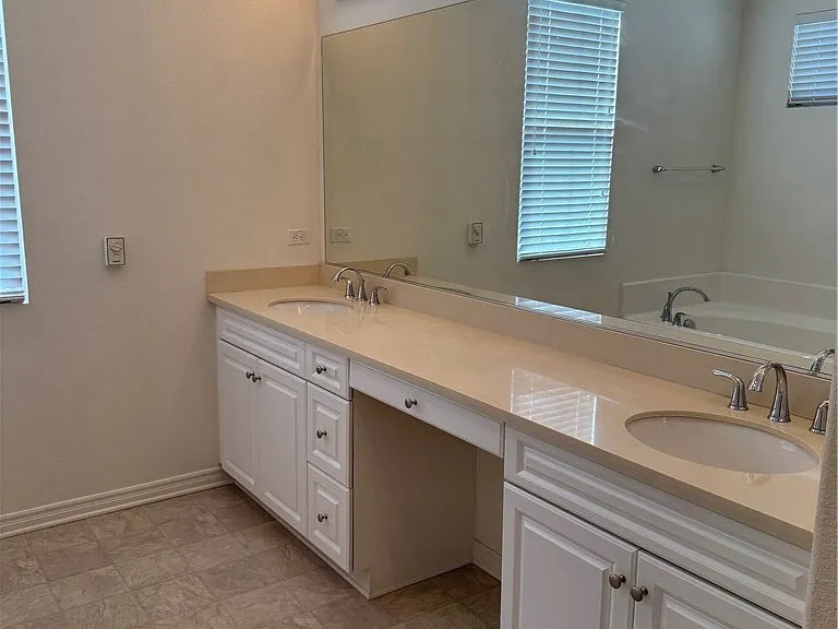 759 E Sierra Madre Ave — Photo 12