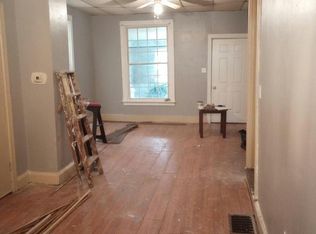 1424 Berryhill St, Harrisburg, PA 17104