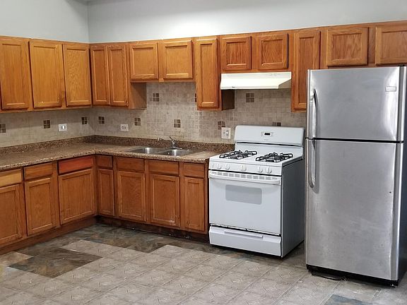 4th image of 1511 S Trumbull Ave APT 1