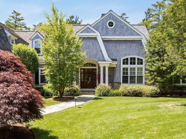 9 High Ridge Dr, Mattapoisett, MA 02739