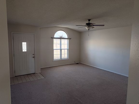 3rd image of 1700 Redbird Dr APT B