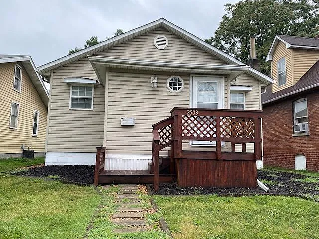 2503 Madison Ave photo 1