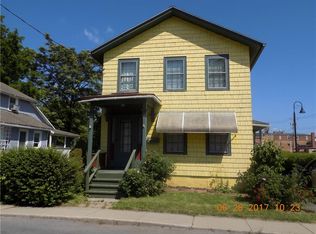 22 Antis St, Canandaigua, NY 14424