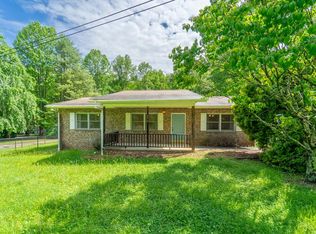 976 Jenkins Branch Rd N, Bryson City, NC 28713