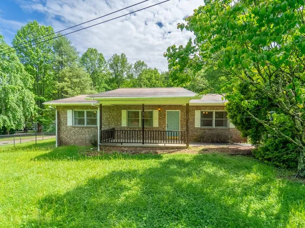 976 Jenkins Branch Rd N, Bryson City, NC 28713