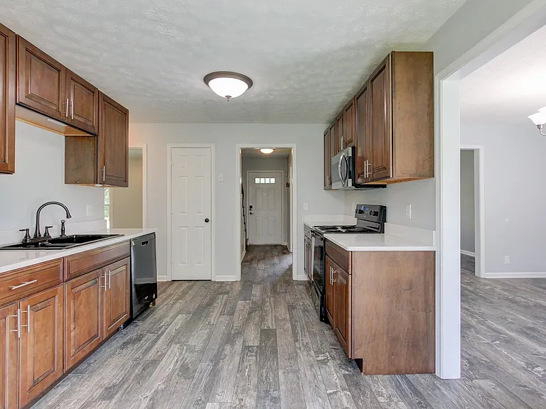 180 Kings Deer Dr — Photo 68