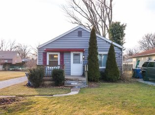 296 Overlook Rd, Vermilion, OH 44089