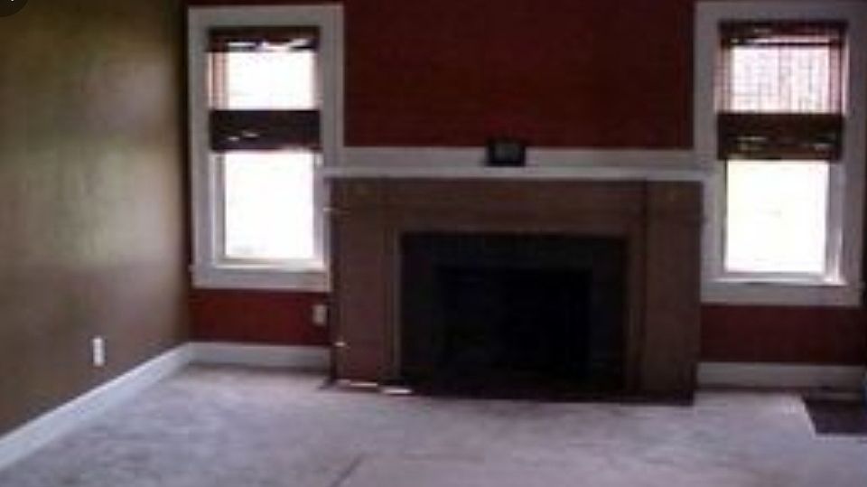 Livingroom with fireplace 