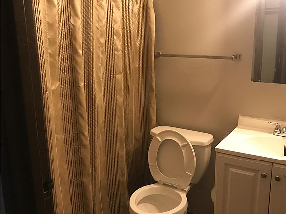 4th image of 911 E Lincoln Ave APT 22