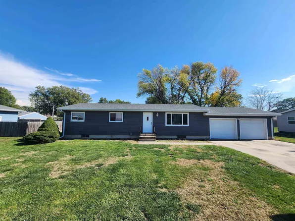 507 Pine St, Gibbon, NE 68840
