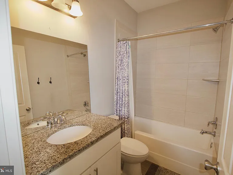 1502 S Charles St — Photo 6
