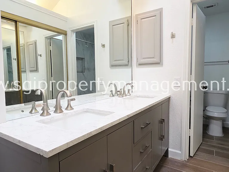 2408 Centaurus Dr — Photo 13