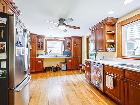 5th image of 23 Beechwood Road