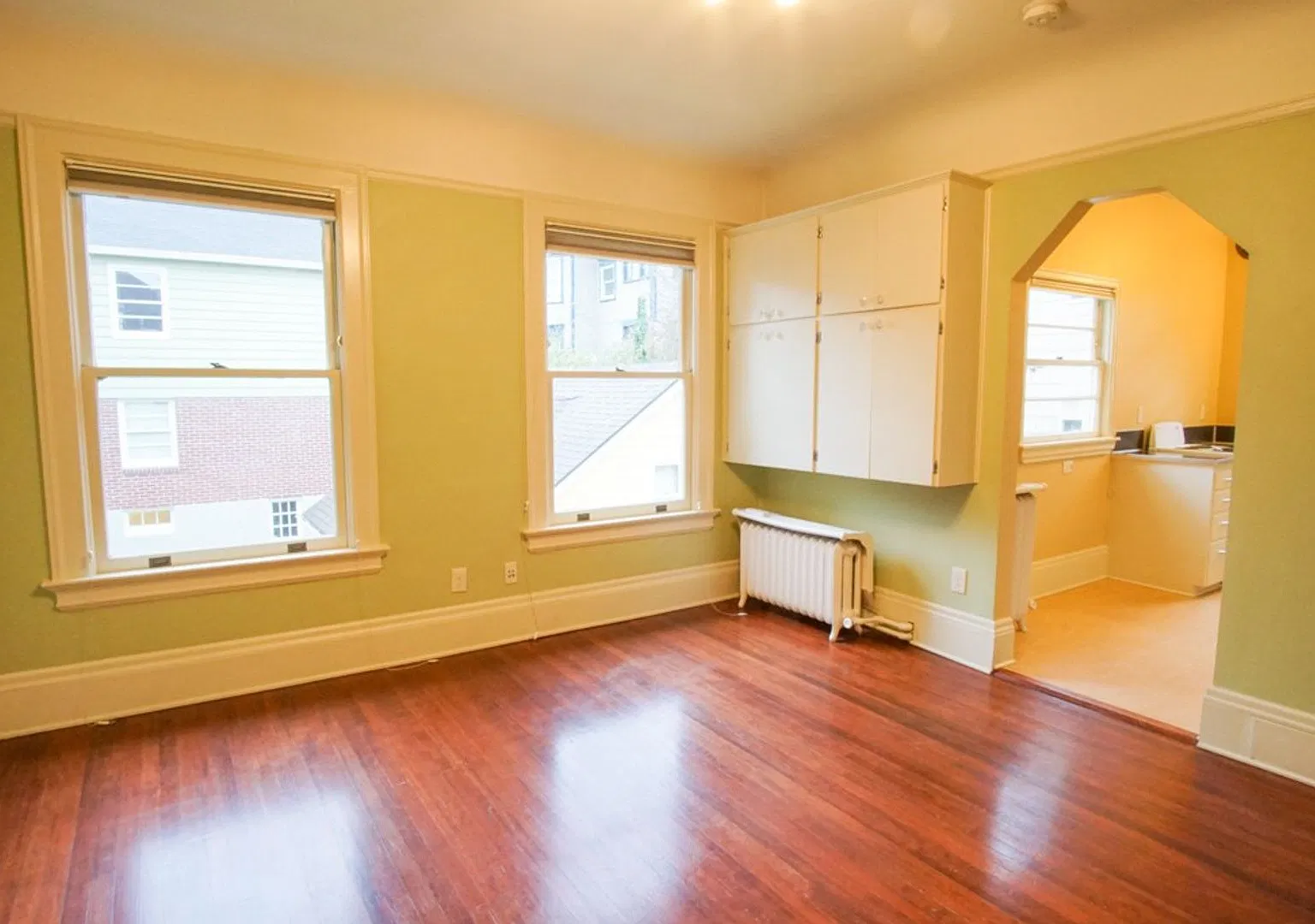NW 24th: Fantastic Vintage 1 Bedroom Ready Mid-November! — Photo 3