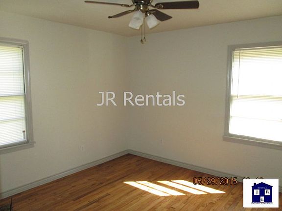 5th image of 802 Morris Dr