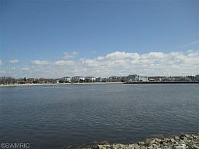 4th image of 368 Harbor Dr Unit 207