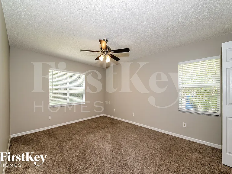 8 Wild Oak Pl — Photo 11