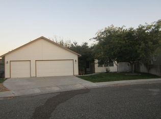 326 Wenas Ct, Richland, WA 99352