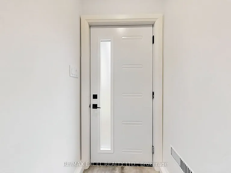 6 Lappe Ave — Photo 4