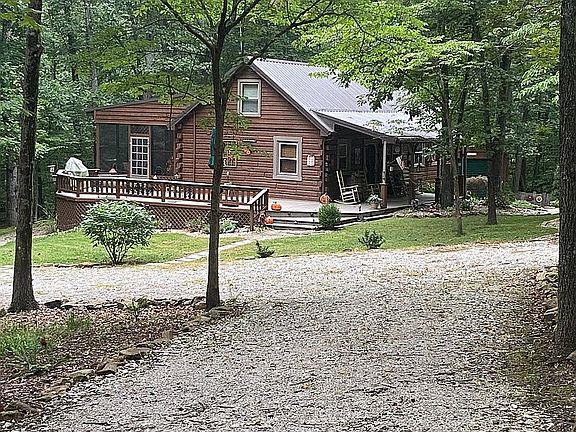 5th image of 3331 N Shamrock Ln