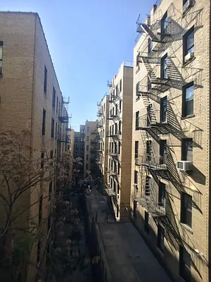 Rented by Sovereign Associates | media 21