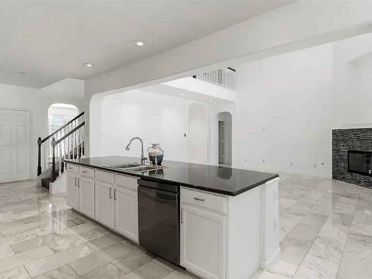 1922 Lake Grayson Dr — Photo 13