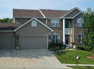 3017 Kingsridge Manor Dr, Saint Louis, MO 63129