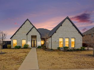 401 Ambergate Dr, Shady Shores, TX 76208