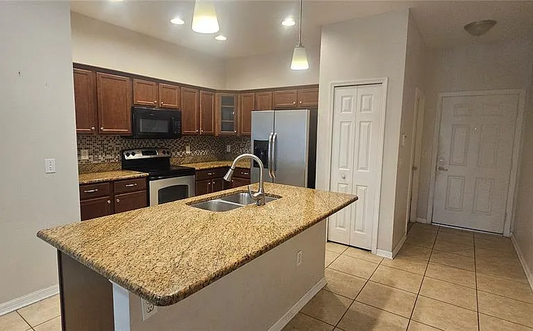 9313 Shepton St — Photo 3