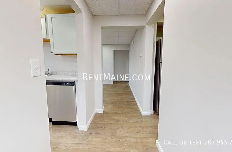 109 Main Rd S #B — Photo 3
