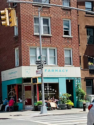 Rented by REAL New York | media 11