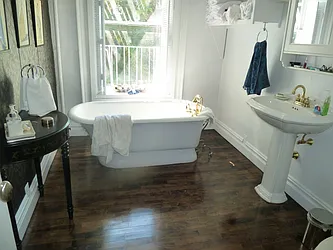 Rented by Roberta Russell, LREB