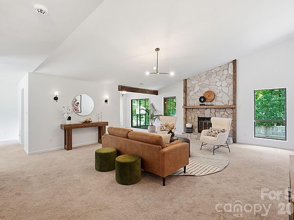 4th image of 4119 Bon Rea Dr