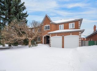 2 A Chiltern Hl, Richmond Hill, ON